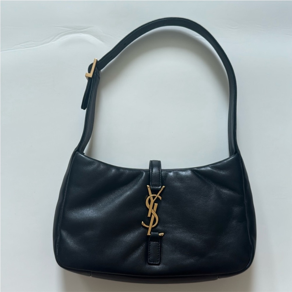 Saint Laurent Le 5 A’ 7 leather bag